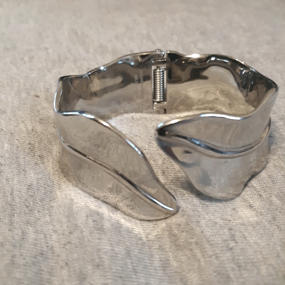 Stainless steel women's Braclet